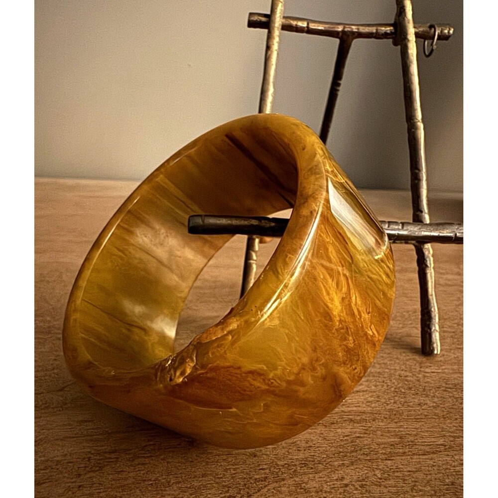 Vintage Art Deco Wide Marbled Butterscotch Bakelite Bangle Bracelet 1.5’ Chunky